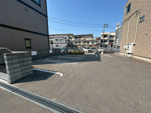サニーテラスの駐車場