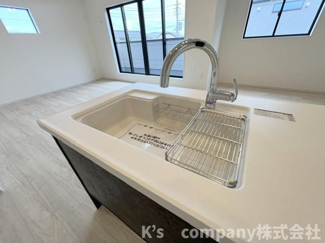 ◎藤沢市辻堂太平台1丁目　新築戸建　2号棟のキッチン|人造大理石のおしゃれなシンク☆