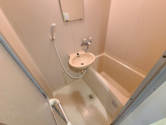 ASHIYA1555の浴室