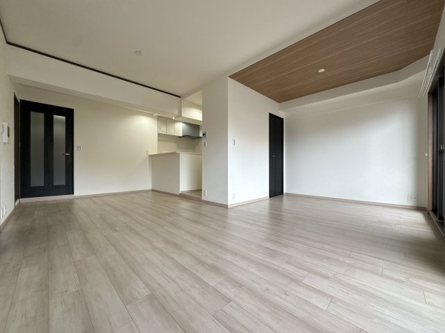 【居間・リビング】 |  JGMシュリアン周船寺☆仲介手数料無料☆ | 3階部分・南西向き。心地よい風と光が通り抜ける開放的な3LDK。