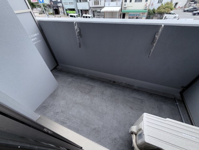 セレニテ神戸ミラクノールのバルコニー