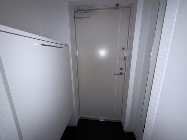 セレニテ神戸ミラクノールの玄関