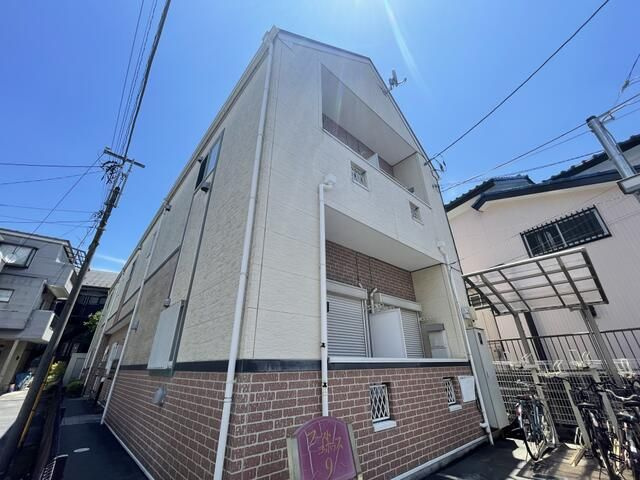 ファーストコーポラス９