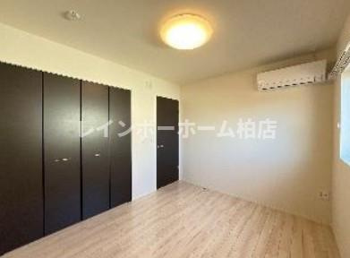 【仲介手数料：50％OFF】対象物件！の内装|明るい色調の室内です
