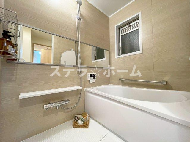 公社千里山田D住宅A-2の浴室|落ち着いた空間のお風呂です