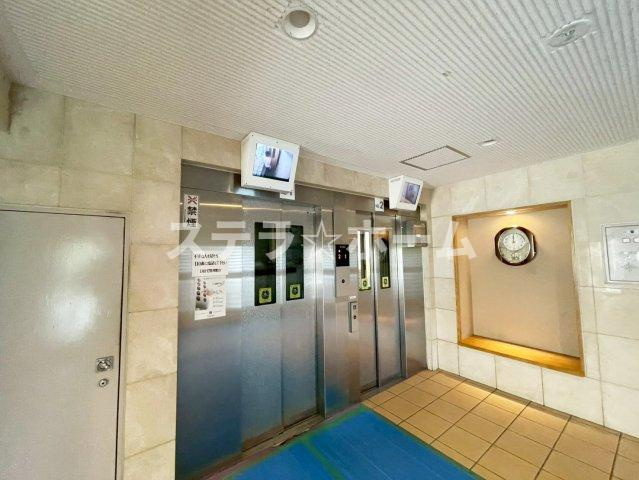 公社千里山田D住宅A-2のその他共用部分|エレベーターです