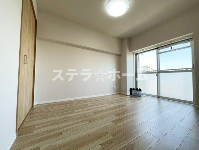 公社千里山田D住宅A-2の洋室|明るい洋室です