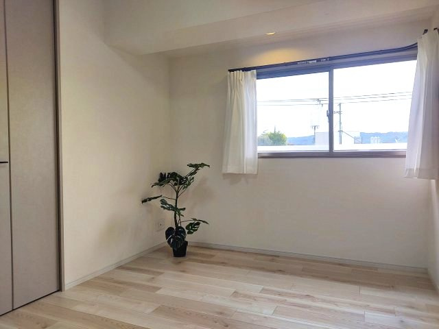 エスリード雲雀丘花屋敷の洋室|洋室約6帖