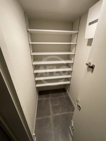 アーバネックス京町堀の収納|アーバネックス京町堀　シューズインクローゼット