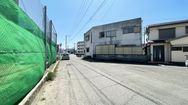 メゾン・デ・レヴの周辺