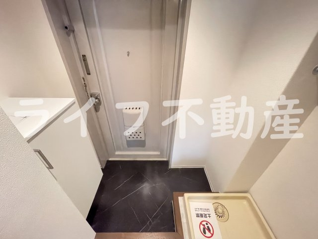 シティパーク菱屋西の玄関