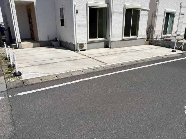 下妻市下妻丁　中古戸建の駐車場|カースペースは2台お停めいただけます♪

