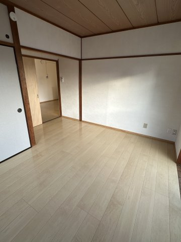 カームデイズＡ・Ｋ・Ａの洋室