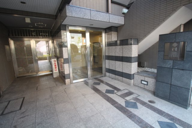 【エントランス】