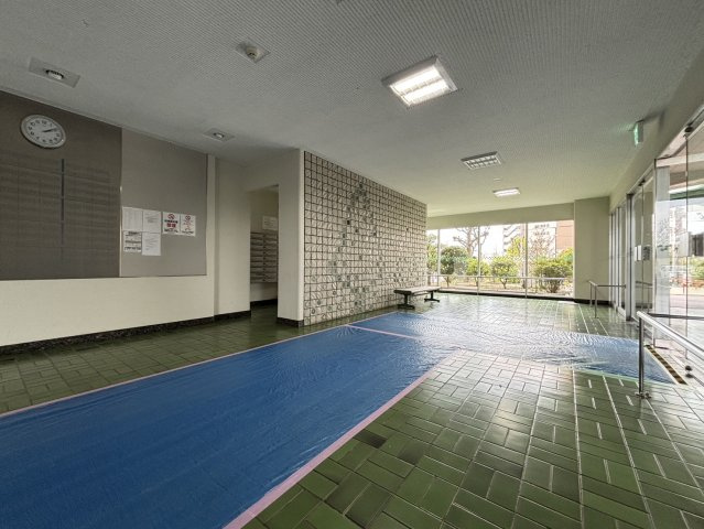 三井大曽根ハイツのエントランス|風除室