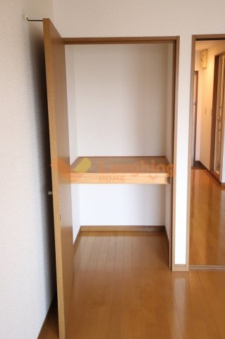 プロビデンス花畑の収納|こまごまとしたものを収納できそうですね
