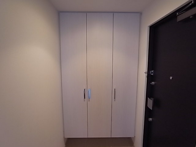 ジークレフ新神戸タワーの玄関