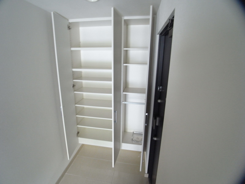 ジークレフ新神戸タワーの玄関