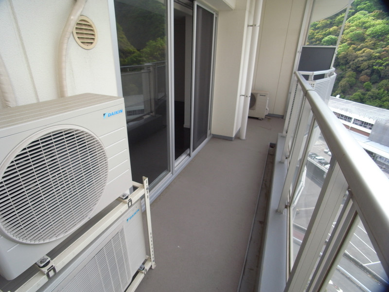 ジークレフ新神戸タワーのバルコニー