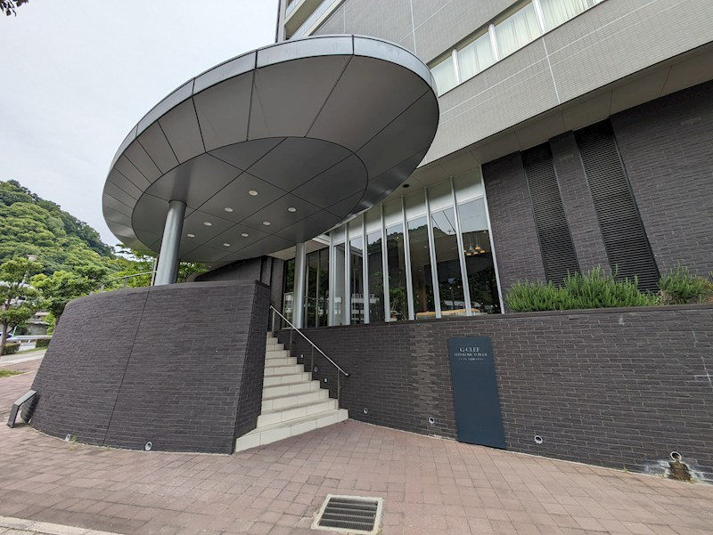 ジークレフ新神戸タワーのエントランス