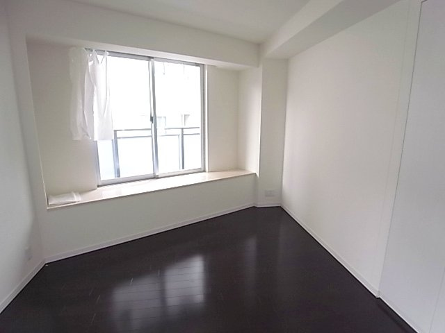 ジークレフ新神戸タワーの居間・リビング