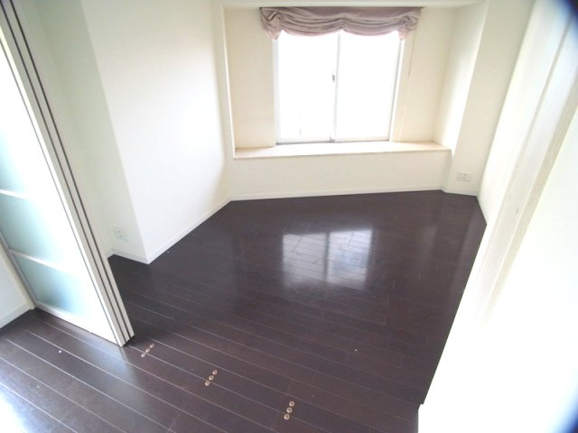 ジークレフ新神戸タワーの居間・リビング