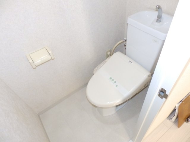 サンヒルズ西灘のトイレ