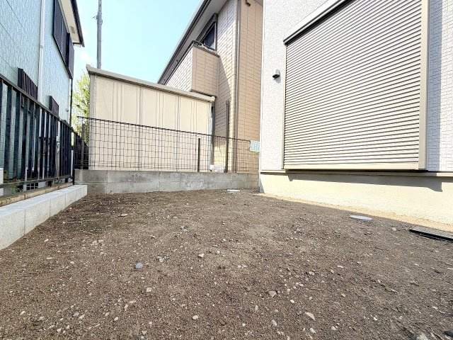 昭島市緑町5丁目全１棟　新築戸建の庭