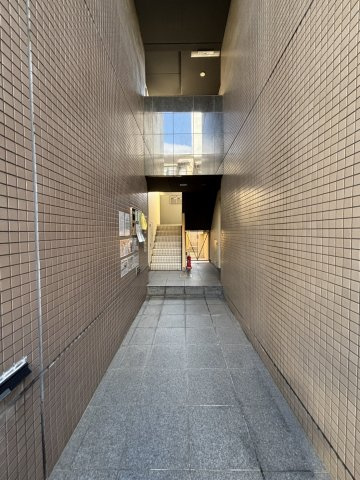 夙川フラットのロビー
