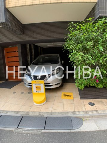 ディ・クオーレの駐車場