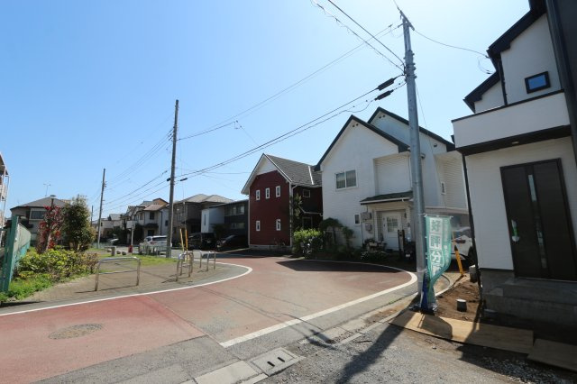 【GRAFARE　ZEH水準仕様】国分寺市東戸倉２期の外観|ウエルシアまで徒歩9分、サミットストアまで徒歩11分なので毎日のお買い物も無理なく出かけられそうです♪