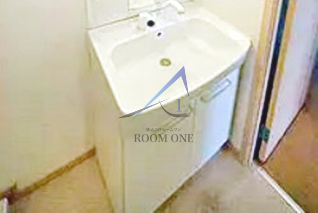 プラティーク六町の洗面所|洗面台です。