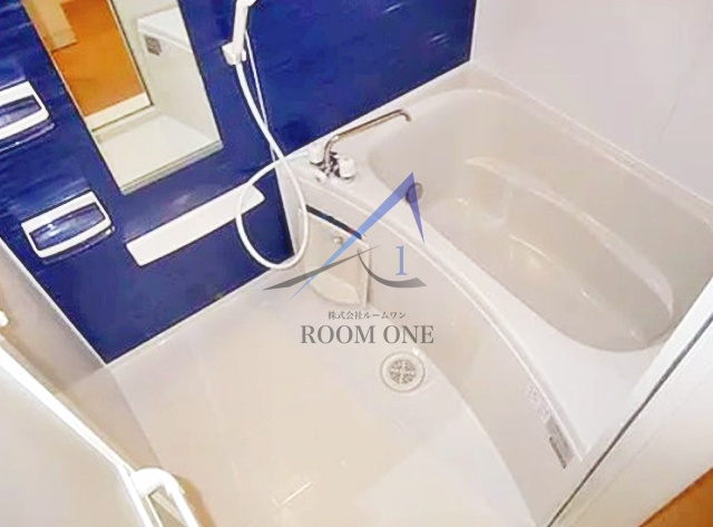 プラティーク六町の浴室|お風呂です。