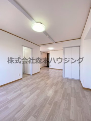 【洋室】 | 　寝屋川コーポラスⅠ | 広々とした洋室です