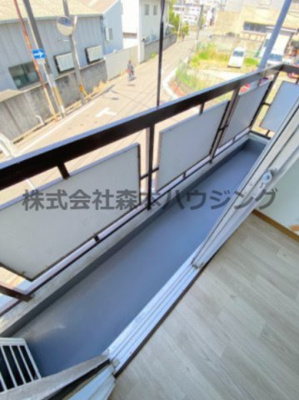 【バルコニー】 | 　寝屋川コーポラスⅠ | お洗濯にも便利なバルコニー付き
