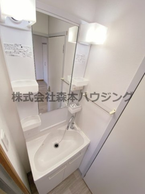 【独立洗面台】 | 　寝屋川コーポラスⅠ | 独立洗面化粧台が付いています