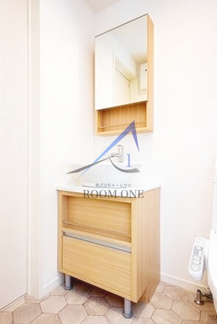 Ｇｌａｎｚ東大井ＷＥＳＴの洗面所|独立洗面台です。