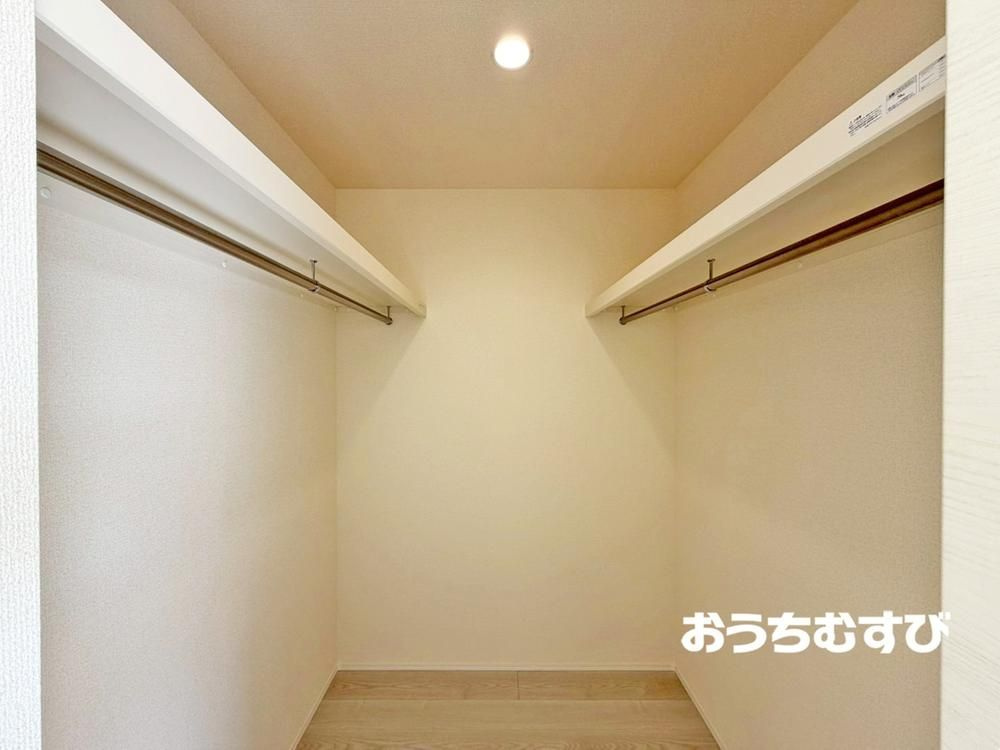 春日井市下津町（全2棟）の収納