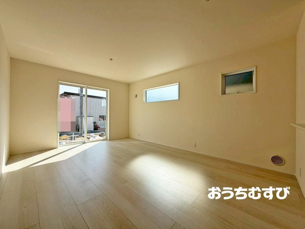 春日井市下津町（全2棟）の居間・リビング