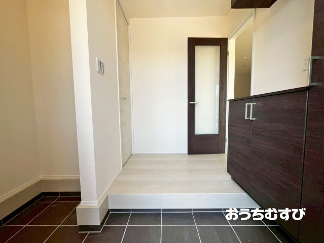 春日井市下津町（全2棟）の玄関