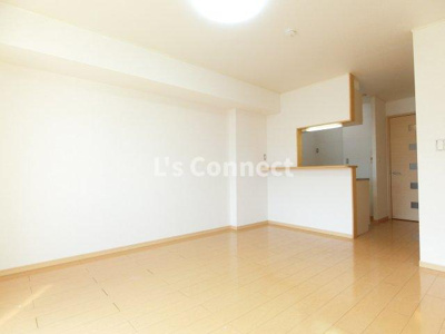 【居間・リビング】 | 光ａｐａｒｔｍｅｎｔ１ | １２．３帖の１Ｒ。