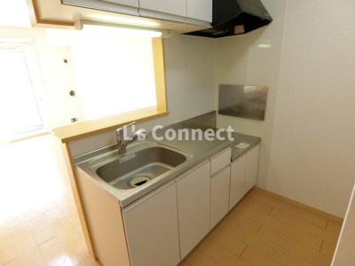 【キッチン】 | 光ａｐａｒｔｍｅｎｔ１ | ２口ガスコンロ設置可能な対面キッチンです。