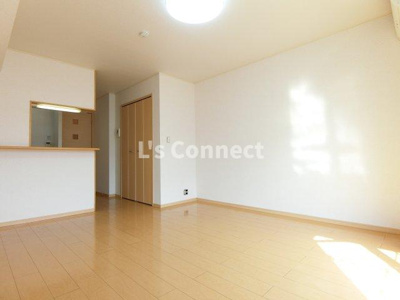 【内装】 | 光ａｐａｒｔｍｅｎｔ１ | 家具も自由に配置できます。