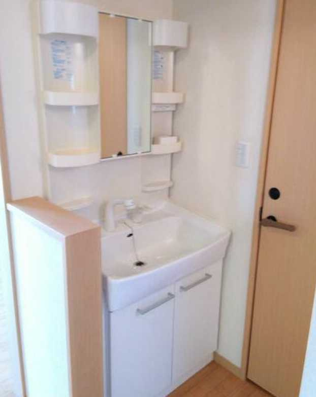 アルテミス　ロフト　南東角部屋　閑静な住宅街の洗面所