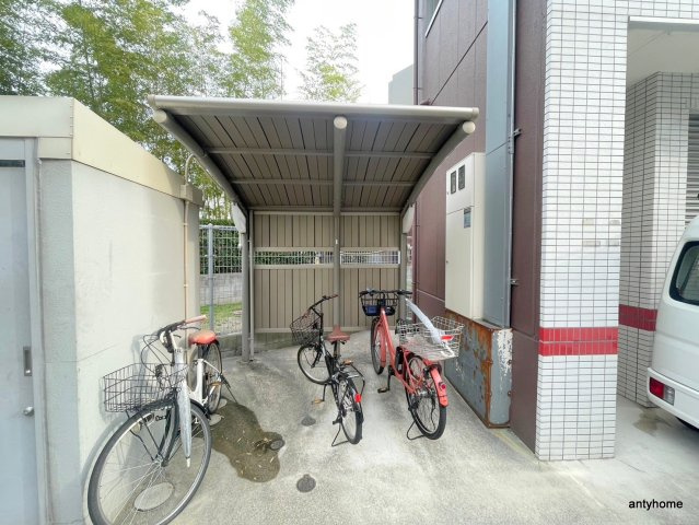 KAMITANI３BLD　仲介手数料無料の駐車場