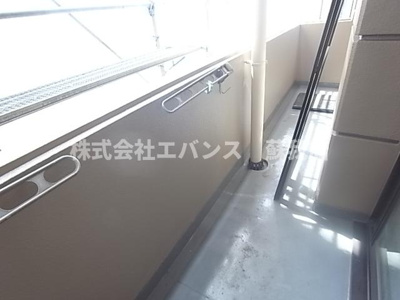 【バルコニー】 | パークコート100 | お洗濯にも便利なバルコニー付き
