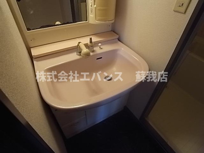 【洗面所】 | パークコート100 | 明るい洗面所です
