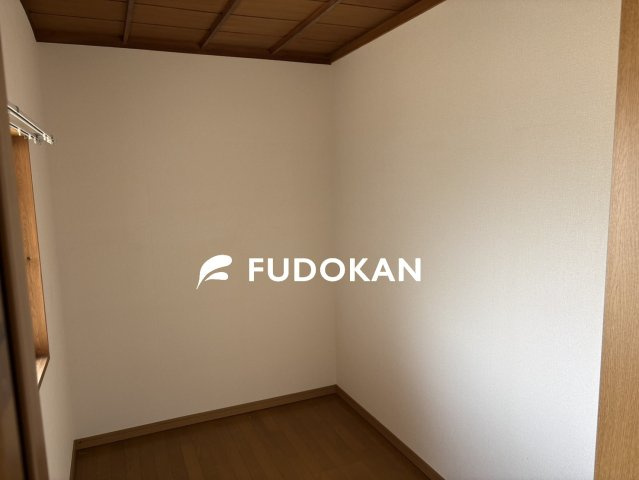 山形市蔵王半郷【中古住宅】の収納|1階納戸