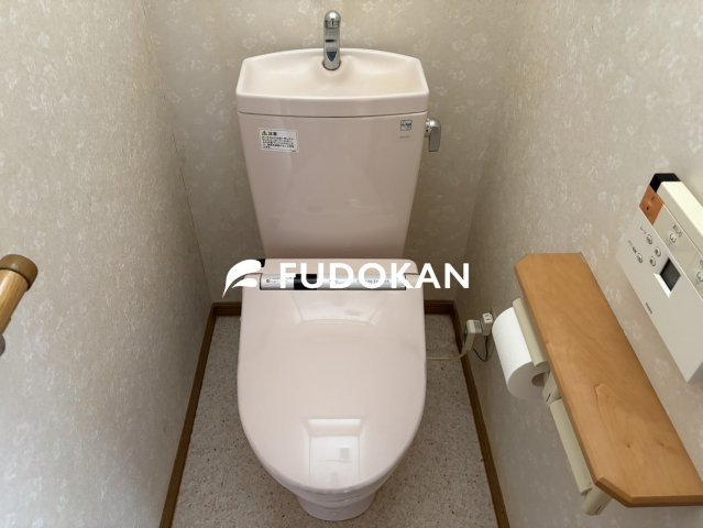 山形市蔵王半郷【中古住宅】のトイレ|トイレ