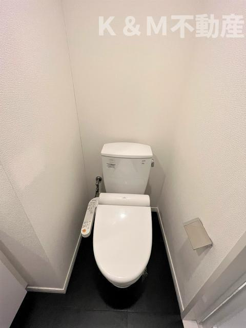 ザ・カシワ拾番のトイレ|トイレもきれいです
反転間取り